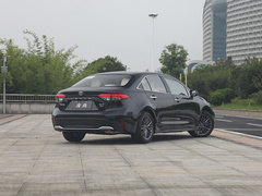 2021款 2.0L 尊贵版