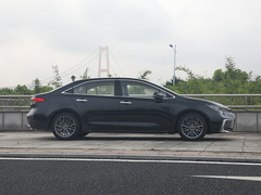 2021款 2.0L 尊贵版