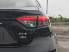 2021款 2.0L 尊贵版