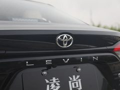 2021款 2.0L 尊贵版