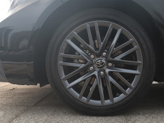 2021款 2.0L 尊贵版
