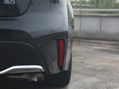 2021款 2.0L 尊贵版