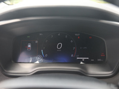 2021款 2.0L 尊贵版