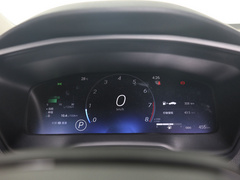 2021款 2.0L 尊贵版