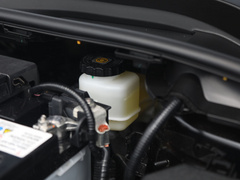 2021款 2.0L 尊贵版