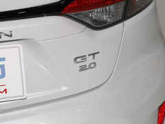 2021款 2.0L 尊贵版