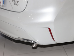 2021款 2.0L 尊贵版