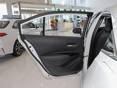 2021款 2.0L 尊贵版