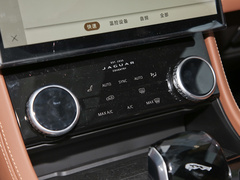 2021款 XFL 2.0T P300 四驱旗舰运动版
