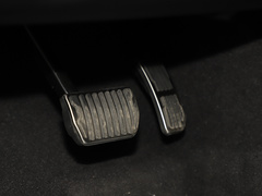 2021款 XFL 2.0T P250 四驱曜黑运动版