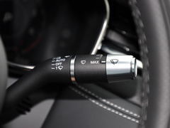 2021款 XFL 2.0T P250 四驱曜黑运动版