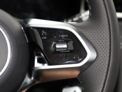 2021款 XFL 2.0T P250 四驱曜黑运动版