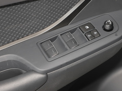 2021款 2.0L 奕行版