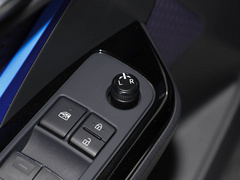 2021款 2.0L 奕享版