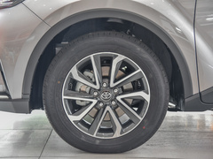 2021款 双擎 2.0L 奕驰版