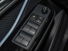 2021款 双擎 2.0L 奕驰版