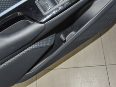2021款 双擎 2.0L 奕驰版