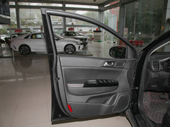 2021款 2.0L 自动两驱舒适版