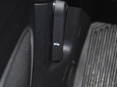 2021款 1.6T 自动两驱豪华版