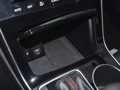 2021款 1.6T 自动两驱豪华版
