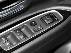 2021款 2.4L 四驱致享版 5座