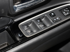 2021款 2.4L 四驱致享版 5座
