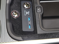 2022款 3.0 L6 HST