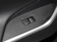 2021款 2.0L CVT两驱豪华版