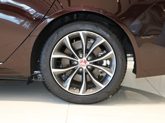 2021款 XFL 2.0T P250 两驱精英运动版