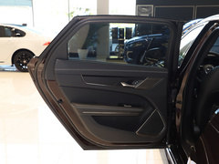 2021款 XFL 2.0T P250 两驱精英运动版