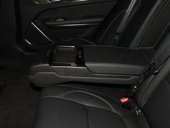 2021款 XFL 2.0T P250 两驱精英运动版