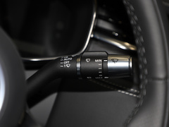 2021款 XFL 2.0T P250 两驱精英运动版