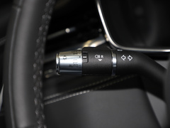 2021款 XFL 2.0T P250 两驱精英运动版