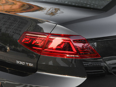 2023款 200万辆纪念版 330TSI DSG豪华型