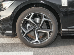 2023款 200万辆纪念版 330TSI DSG豪华型