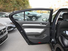 2023款 200万辆纪念版 330TSI DSG豪华型