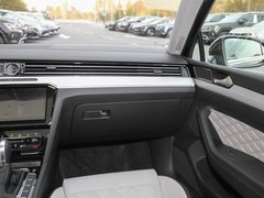 2023款 200万辆纪念版 330TSI DSG豪华型