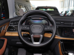 2022款 55 TFSI quattro S line尊贵型