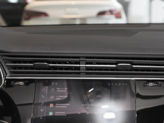 2022款 45 TFSI 豪华动感型