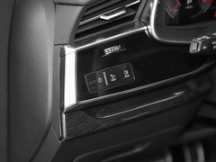 2022款 55 TFSI 臻选动感型