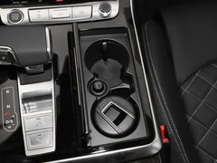 2022款 55 TFSI 臻选动感型
