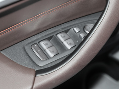 2021款 改款 sDrive25i 曜夜版