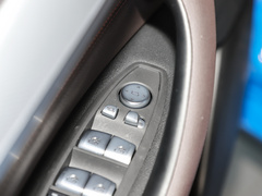 2021款 改款 sDrive25i 曜夜版