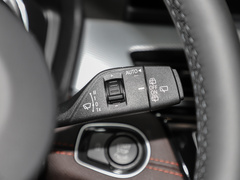 2021款 改款 sDrive25i 曜夜版