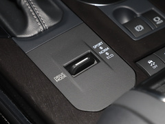 2021款 2.5L HEV四驱尊贵版