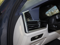 2022款 xDrive M50i
