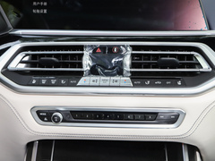 2022款 xDrive M50i
