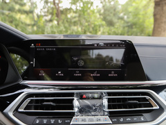 2022款 xDrive M50i