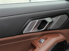2022款 xDrive40i 领先型豪华套装