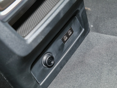 2022款 xDrive40i 领先型豪华套装